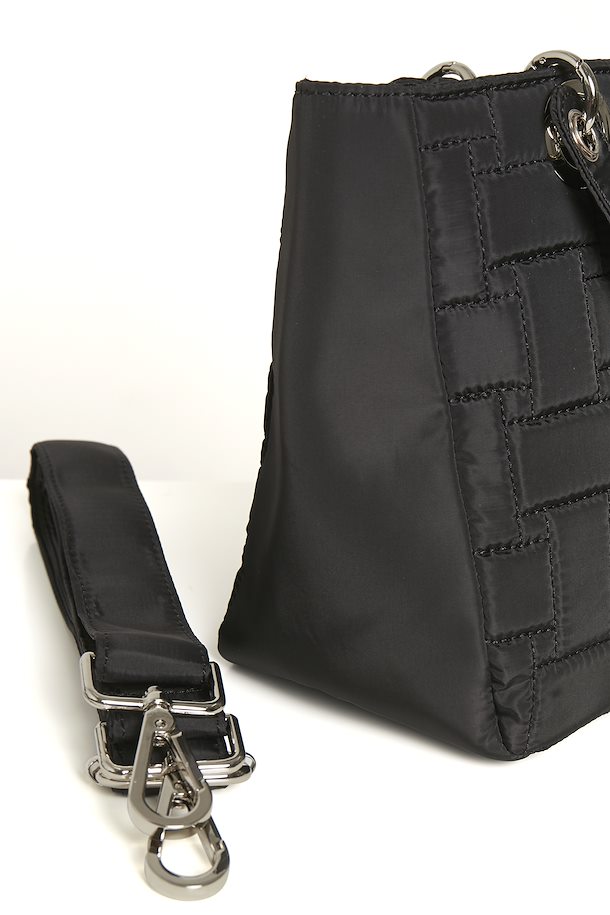 black quilted travel bag