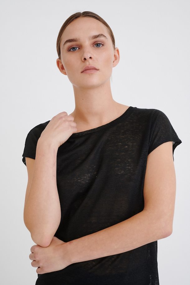 short sleeve black t shirt